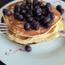 Pancakes with berries
